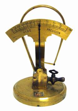 Manometer type Bourdon Foto © Pierandrea Malfi